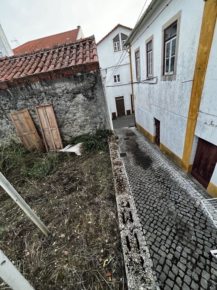Lote de terreno no Centro Histórico de Figueiró dos Vinhos