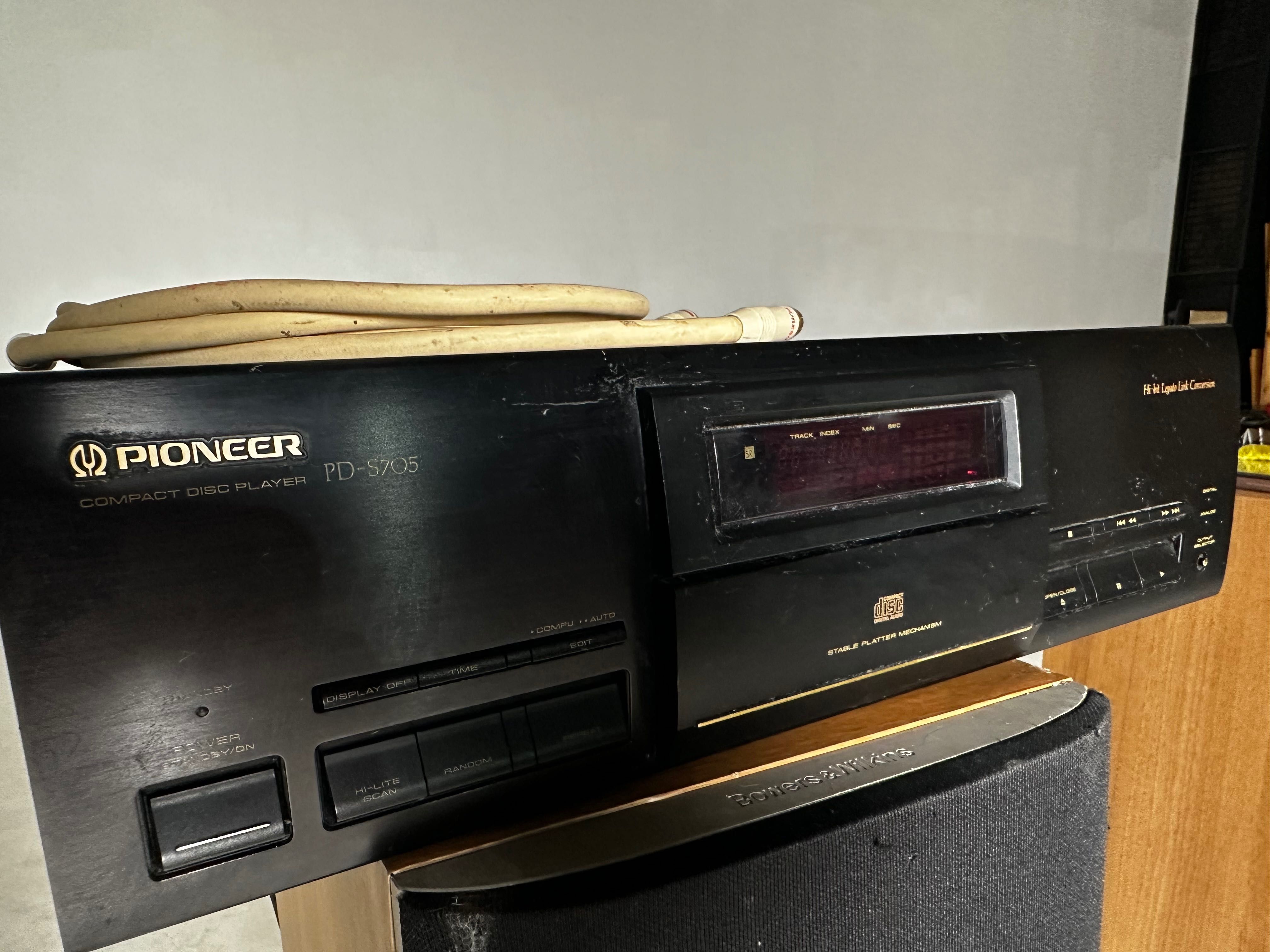 CD програвач Pioneer PD-S705 + Puresonic cable