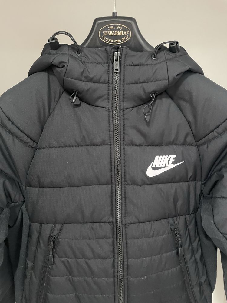 Куртка вітровка Nike xs-s