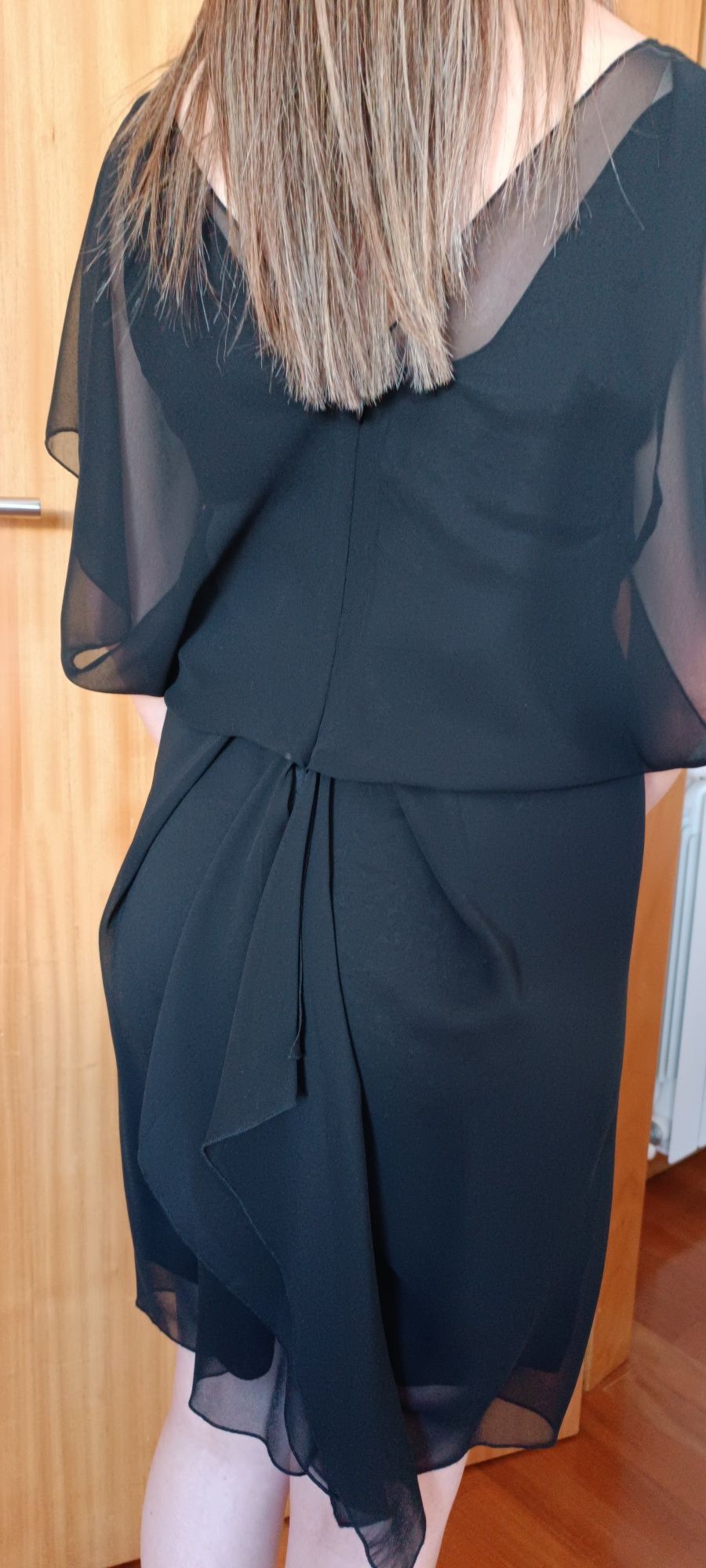 Vestido curto  preto