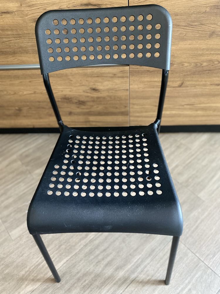 Mesa cozinha e quatro cadeiras