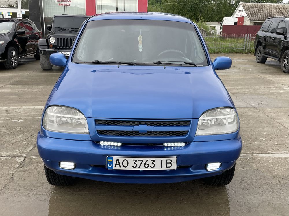 Chevrolet NIVA 2005