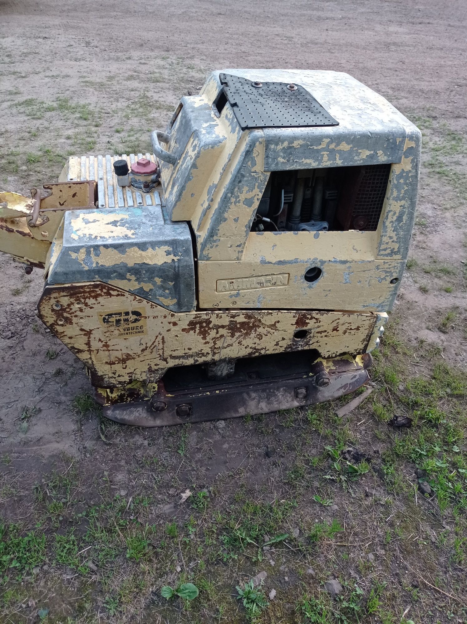 Ammann Wacker bomag віброплита