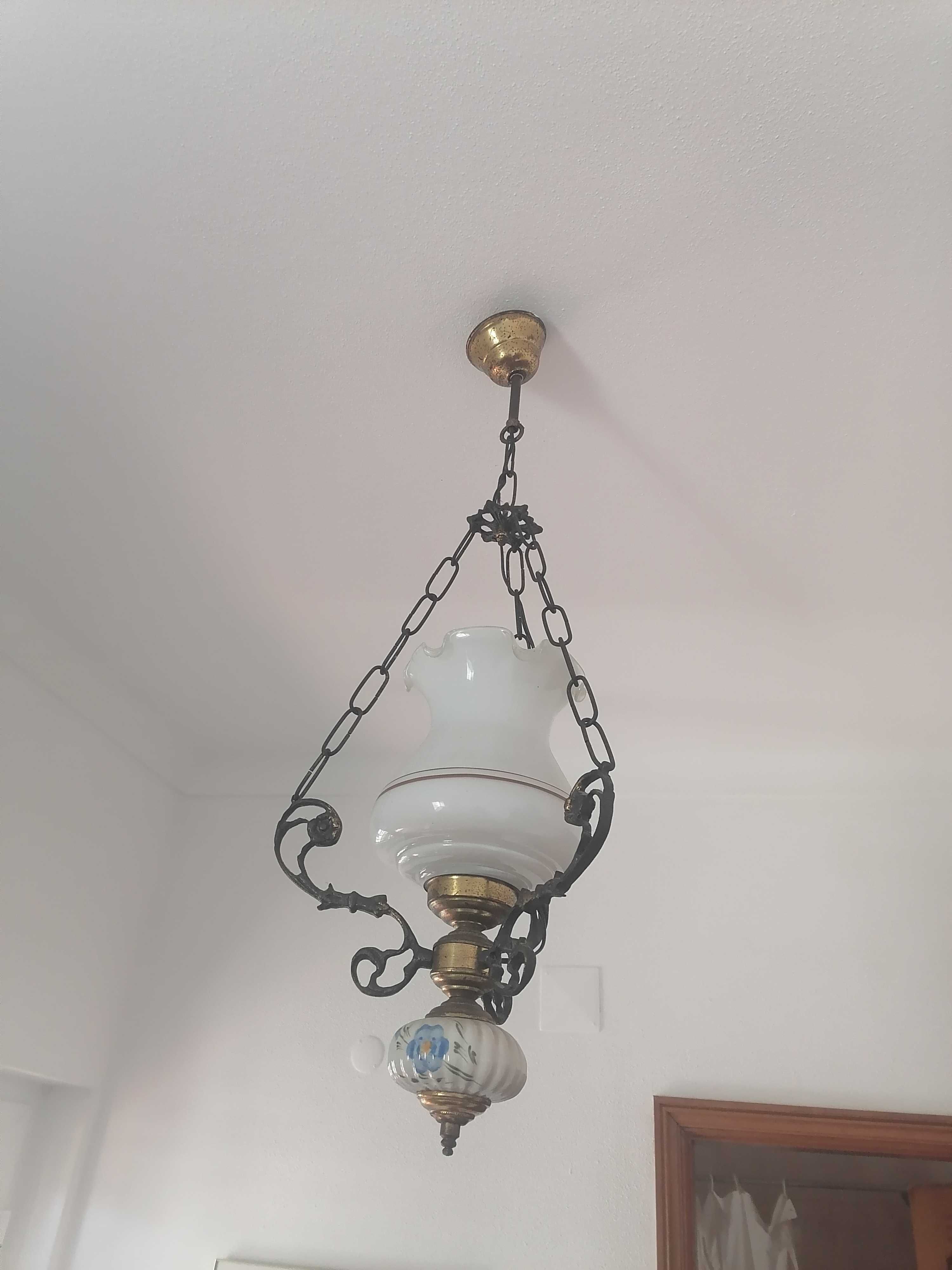 Candeeiros tecto em louça