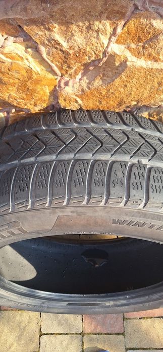 225/60 R18 Pirelli Sottozero шини