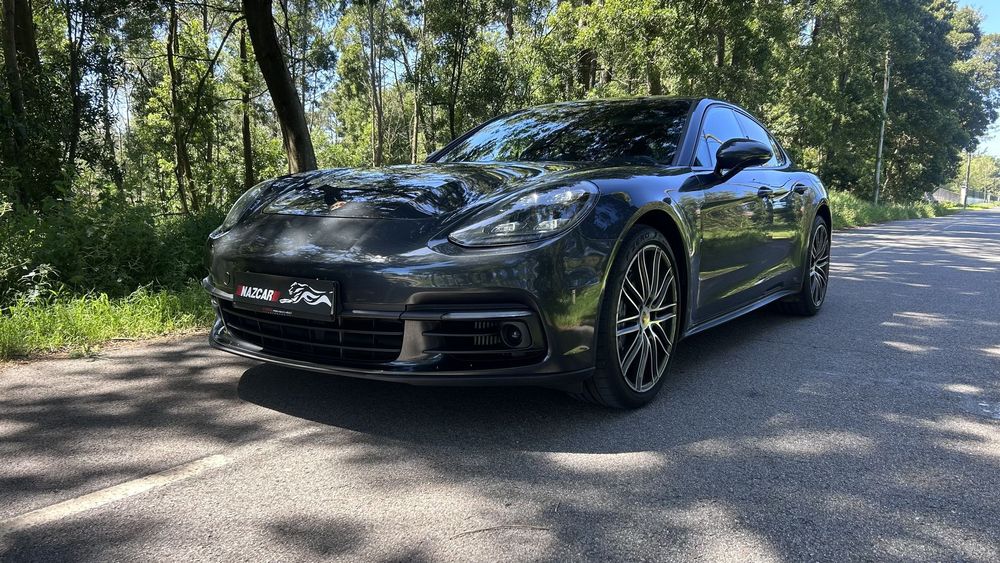 Porsche Panamera 4 E-Hybrid