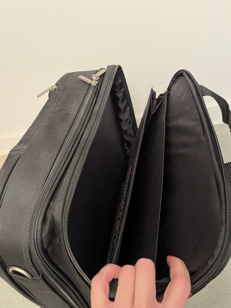 Torba podrozna na laptopa pilotka Toshiba business traveler nowa