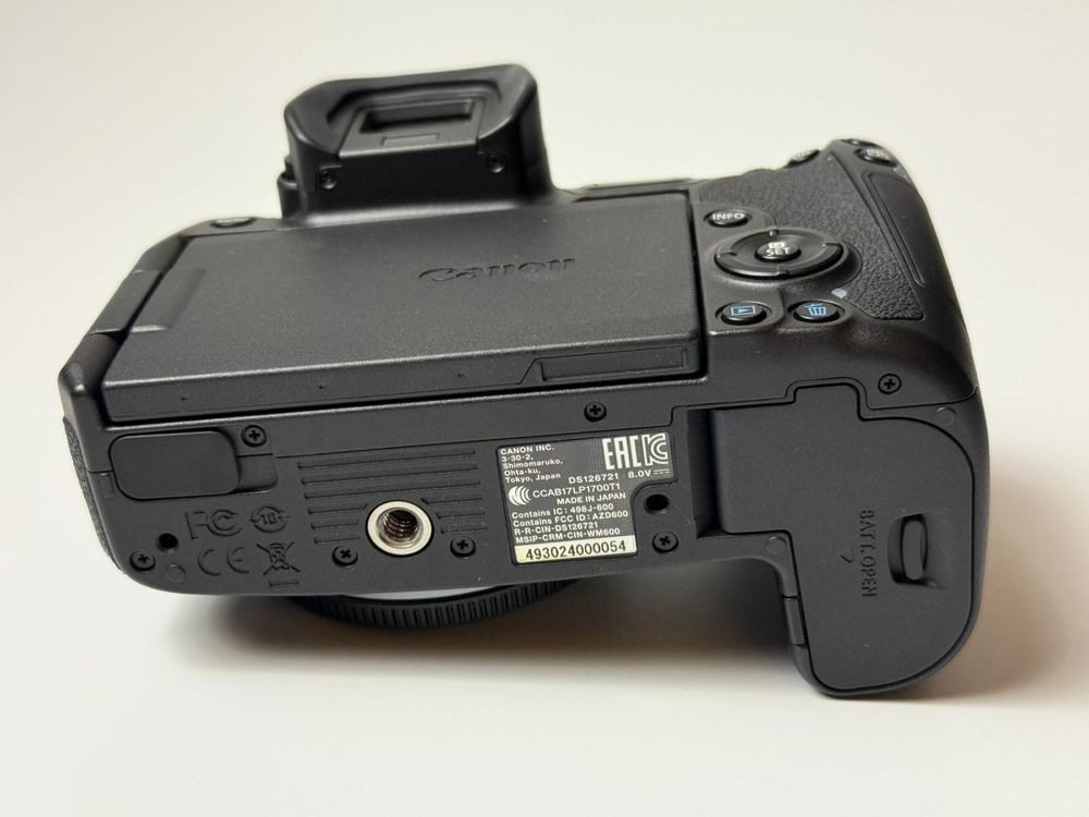 Canon EOS R – pełna klatka 30 MP, 4K, tylko 6 000 zdjęć, stan idealny!