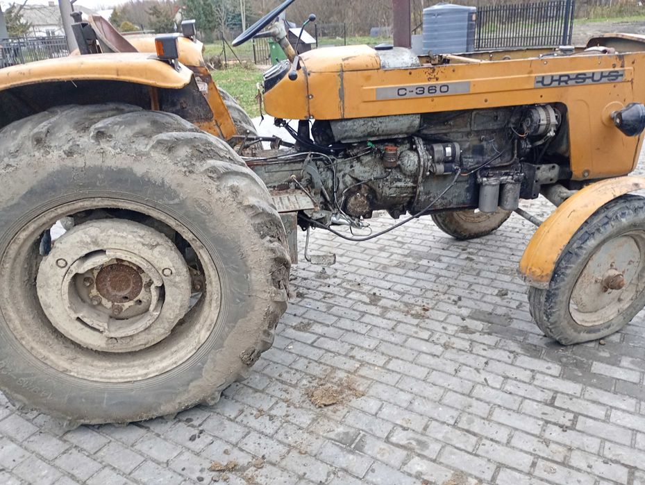 Ursus c 360 na chodzie sprawny