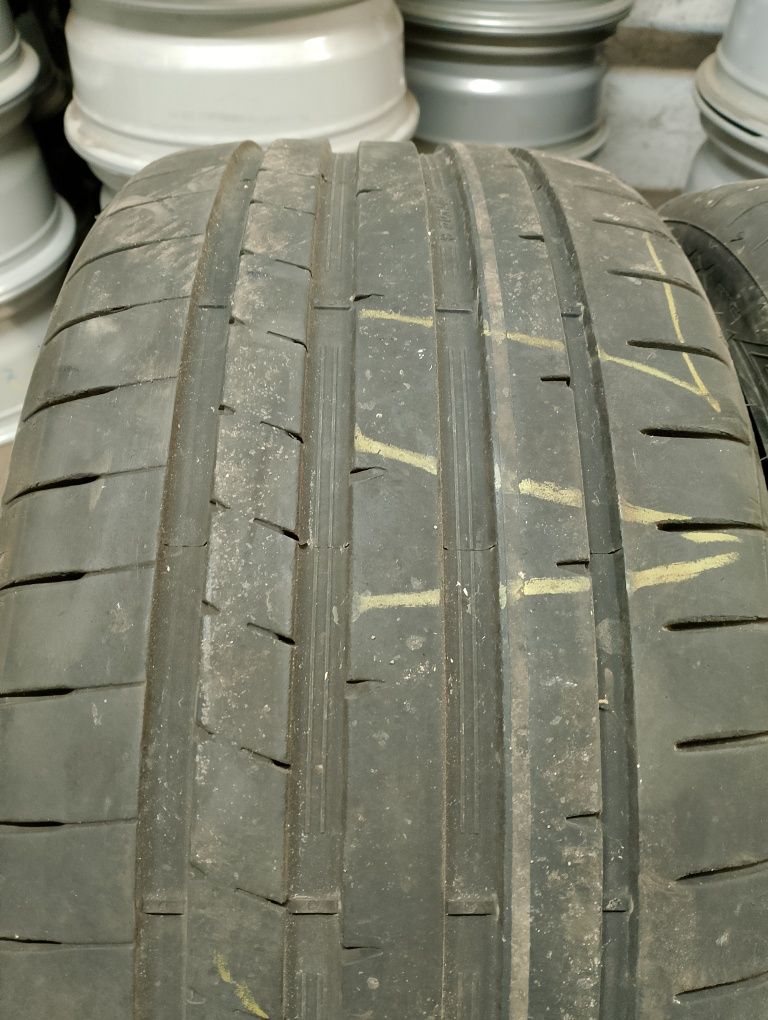 Opony 235 35 r19 Dunlop Sport maxx rt2