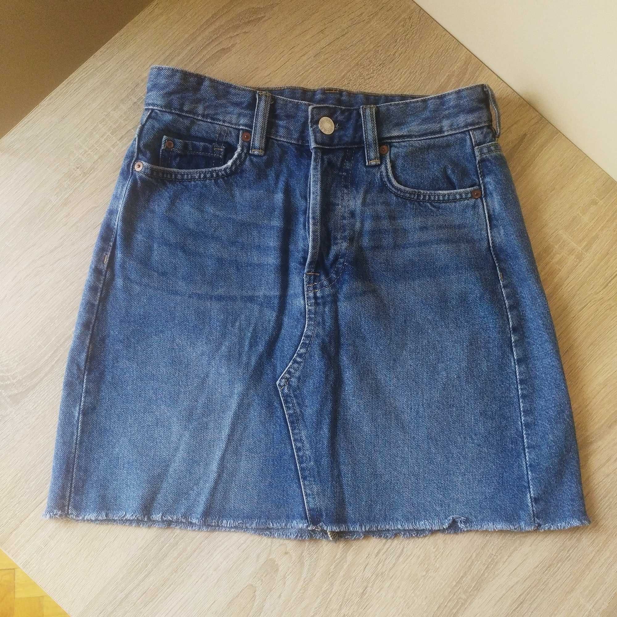 Niebieska jeansowa spódnica mini z kieszeniami, 100 % cotton,H&M r.XS
