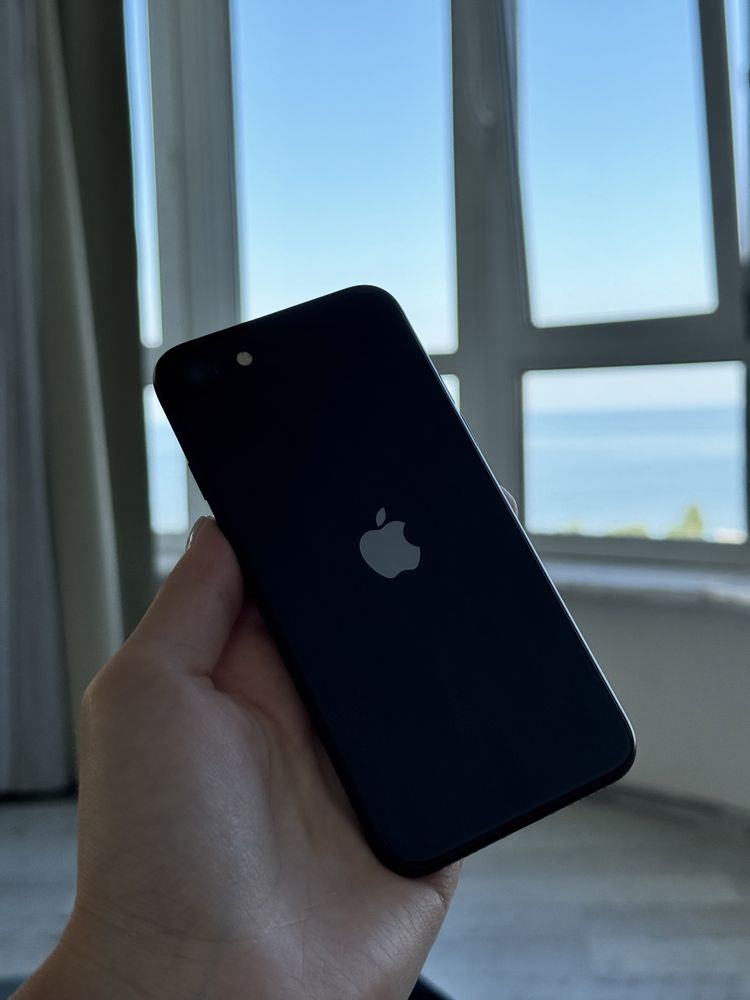 iPhone SE 2022 64Gb Neverlock