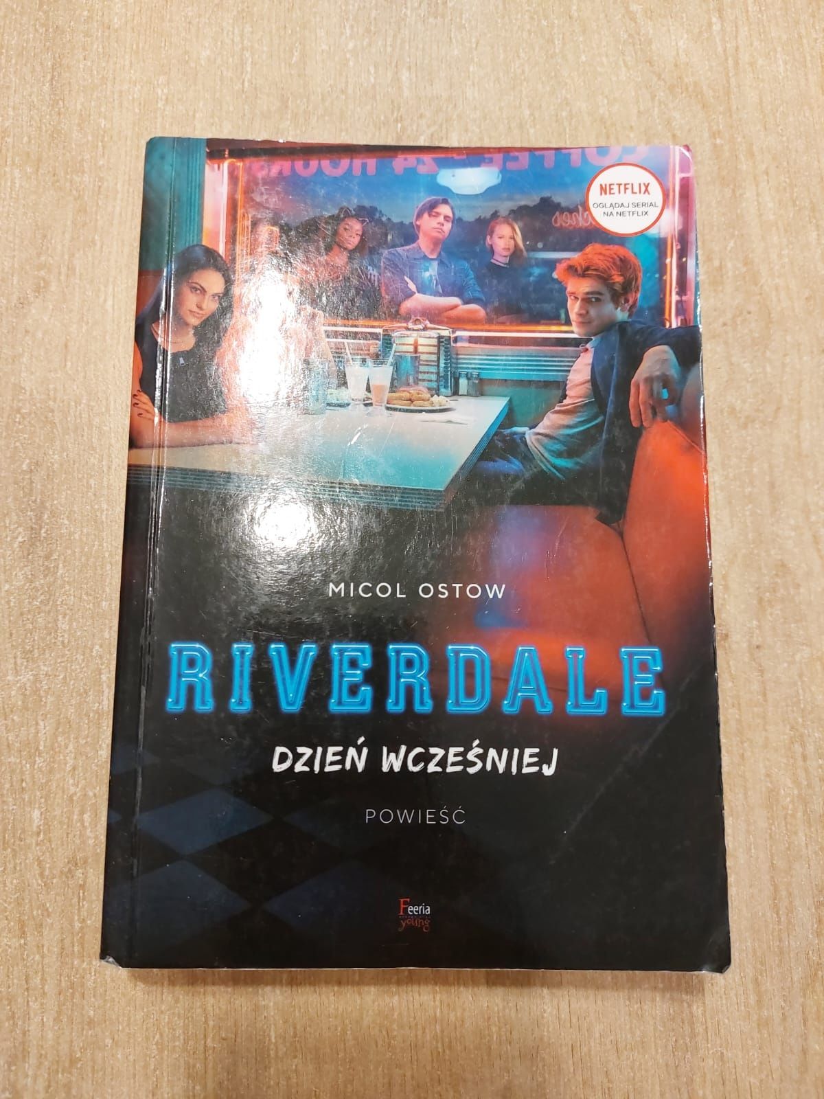 "Riverdale. Dzień wcześniej" M. Ostow