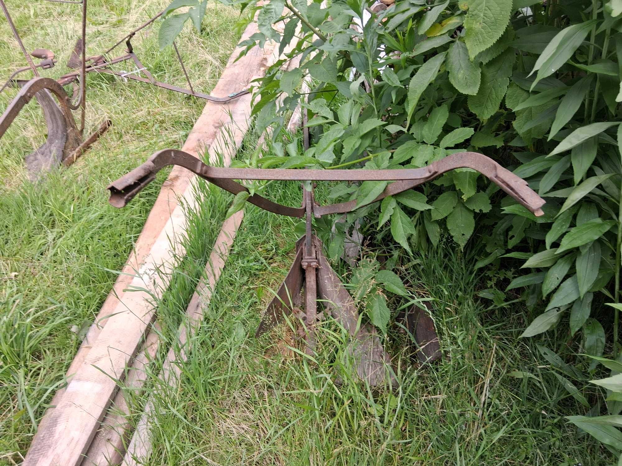 Pług konny jednoskibowy, płużek, opielacz, zabytek