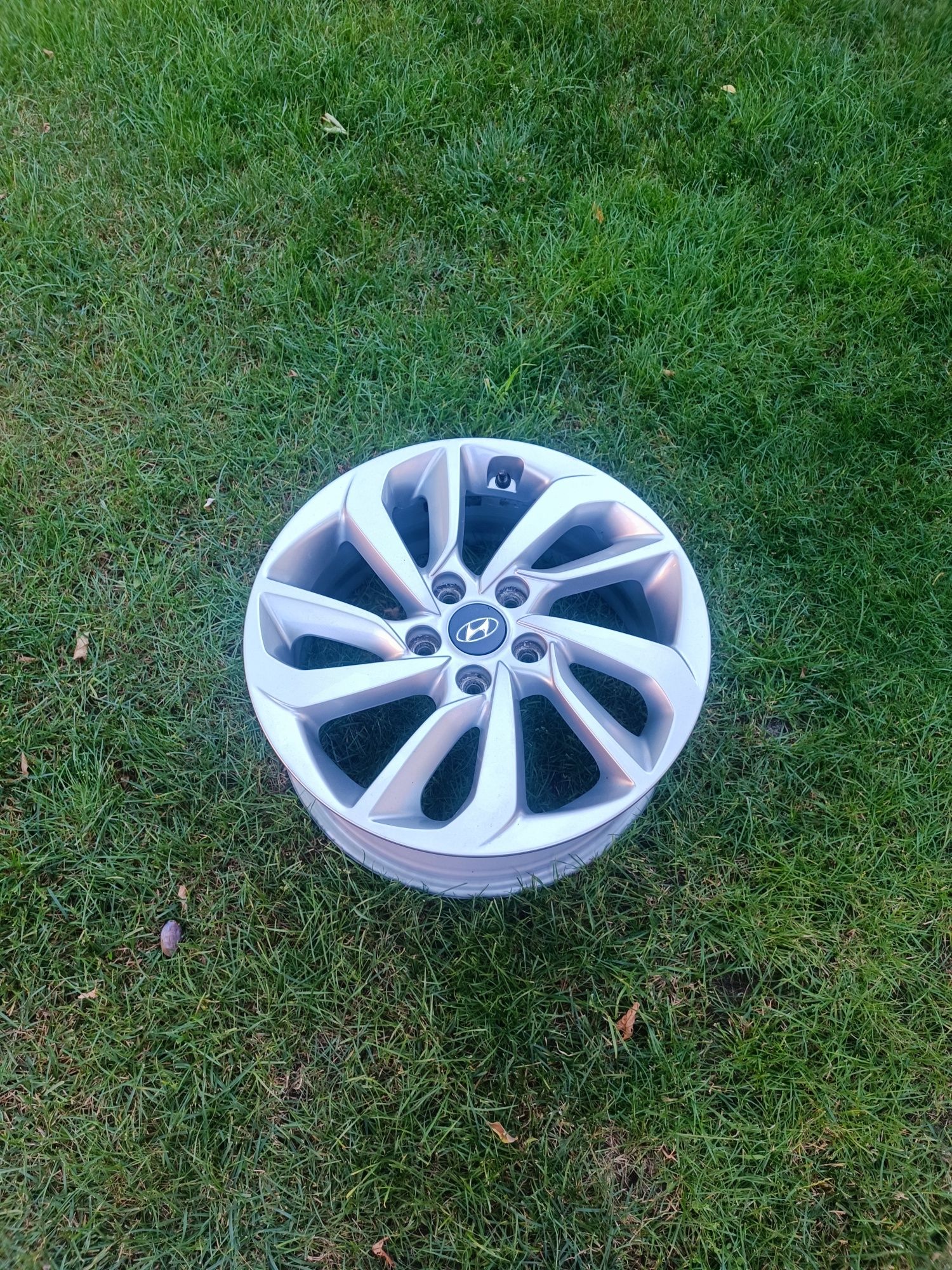 Oryginalna felga 17 Hyundai Tucson z czujnikiem ciśnienia