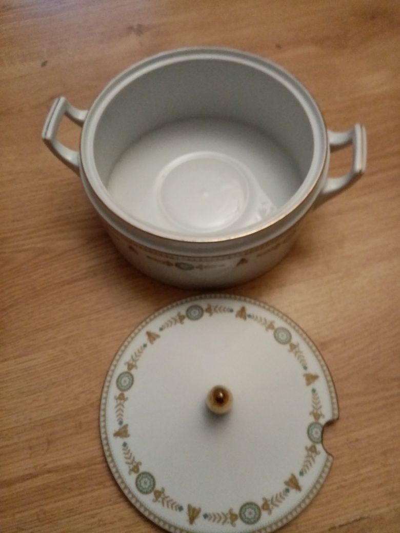 Piekna waza do zupy ze zloceniami sygnowana