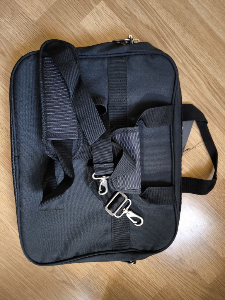 Torba na laptopa 40x32 cm, nowa