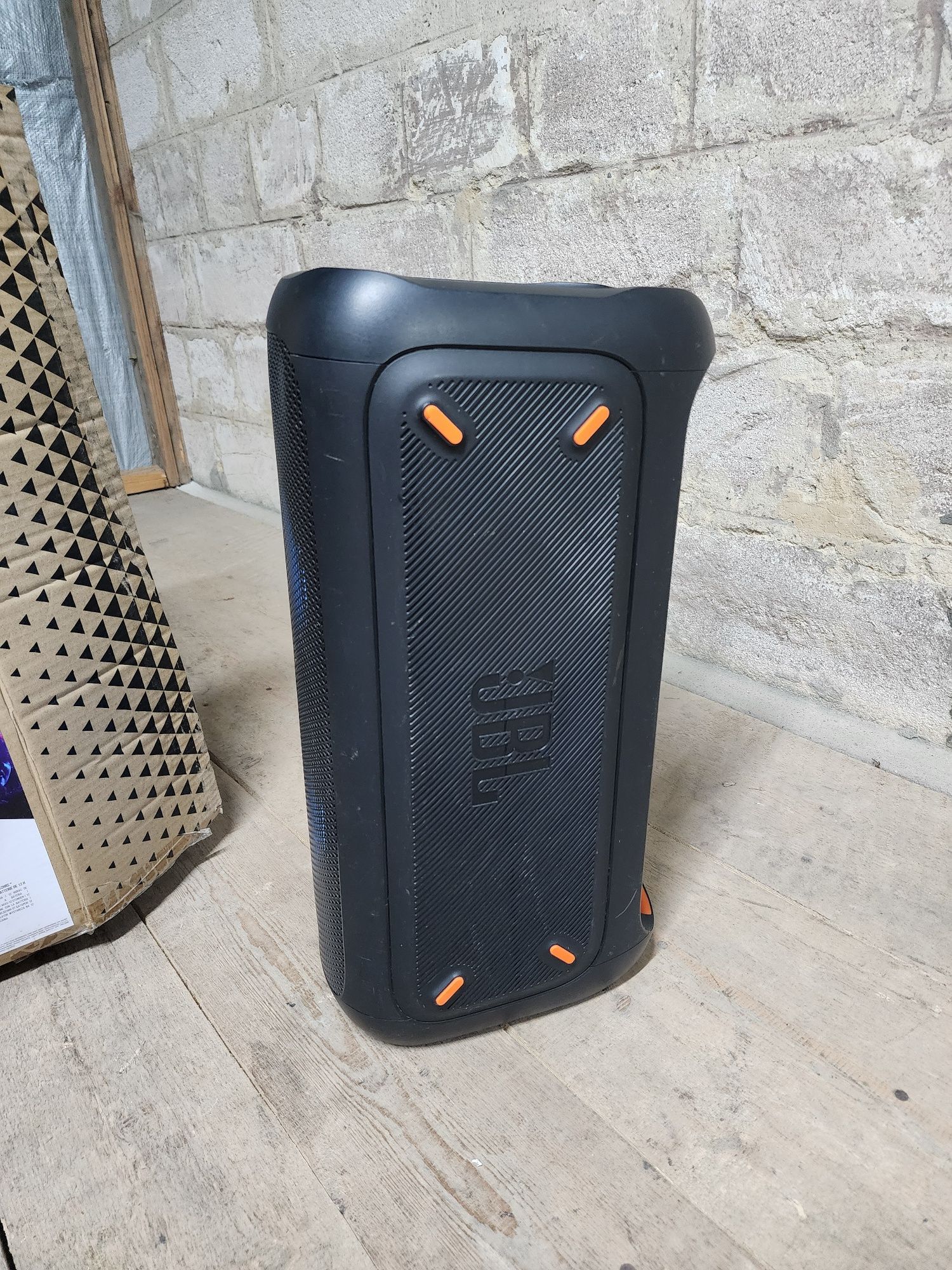 Колонка JBL Partybox 100