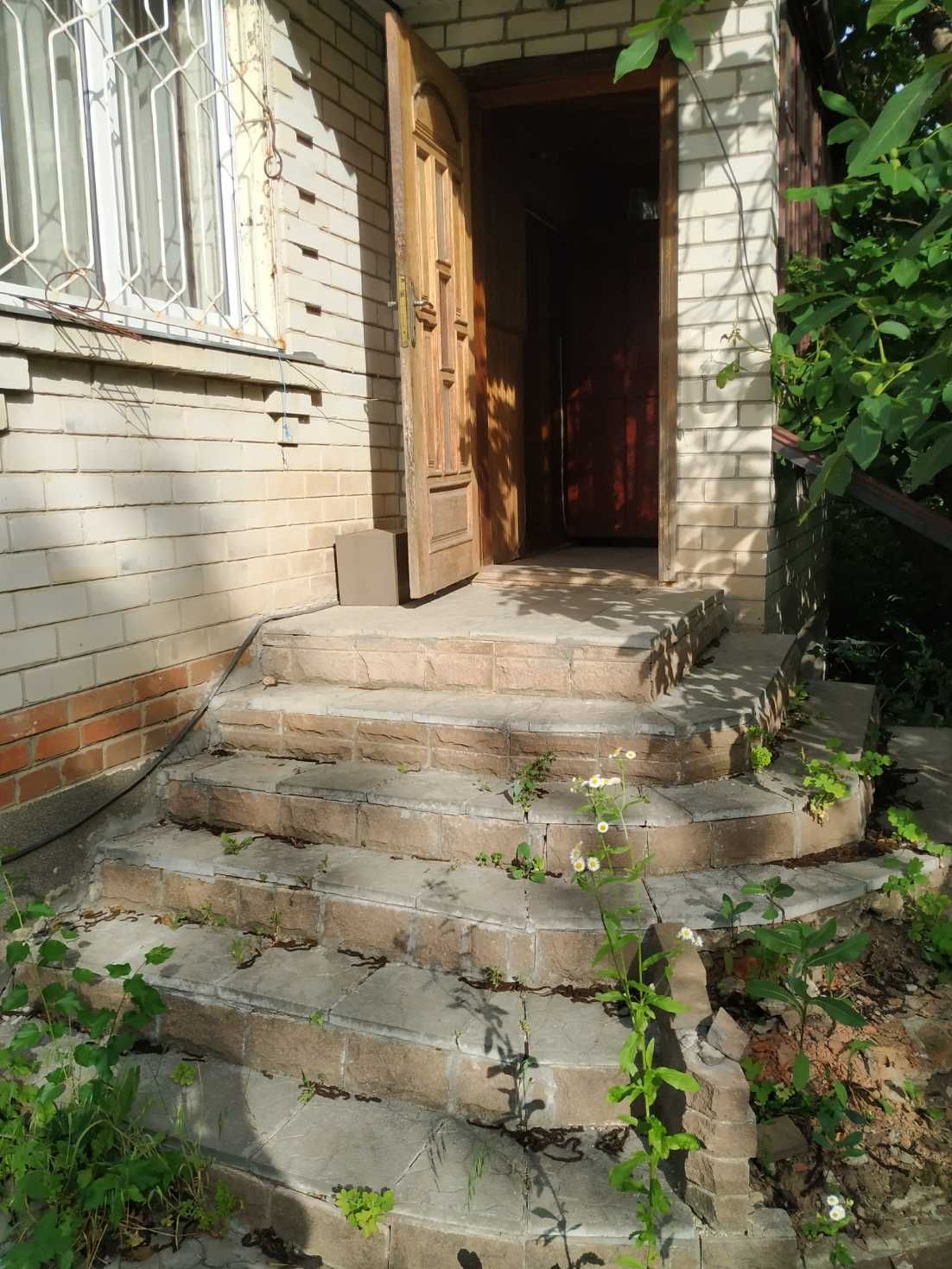 Продам будинок 2 поверхи Коротич