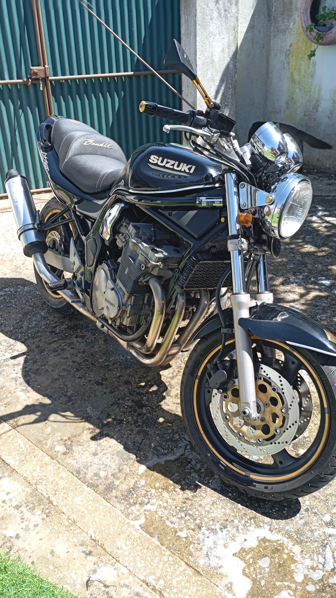 Suzuki bandit 600
