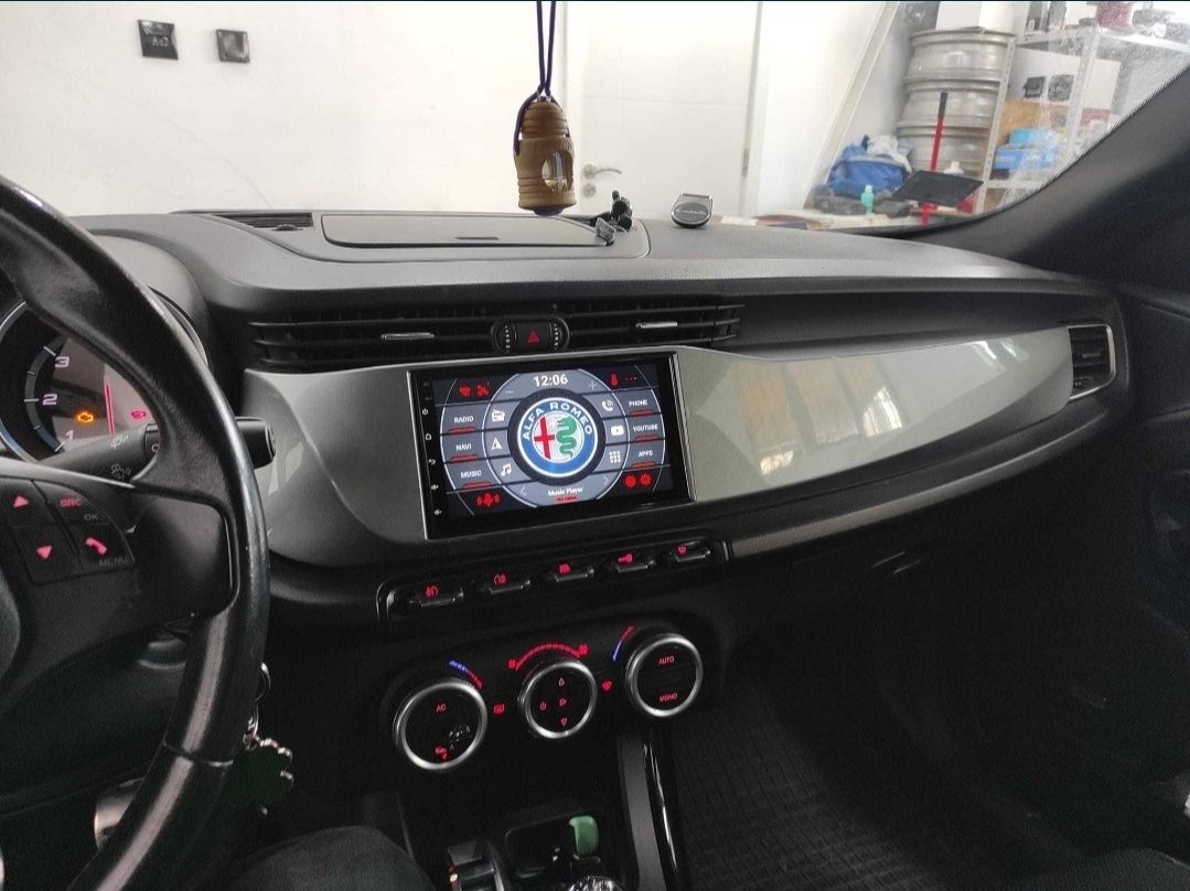 Moldura radio 2 Din Alfa Romeo Giulietta