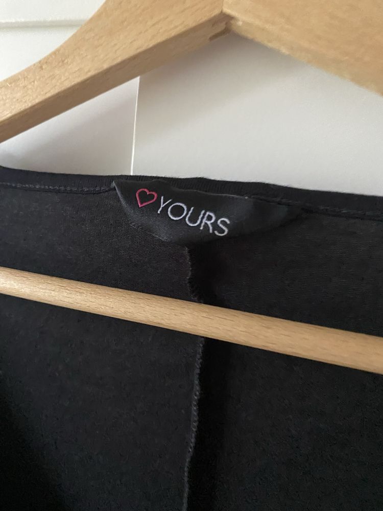 Czarna elastyczna tunika z wiskozy plus size 48 Yours