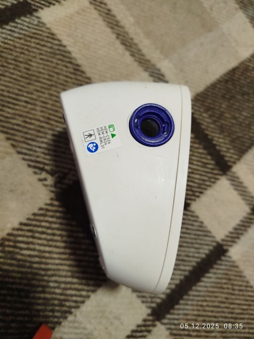 Продам   новий тонометр омрон, без коробки