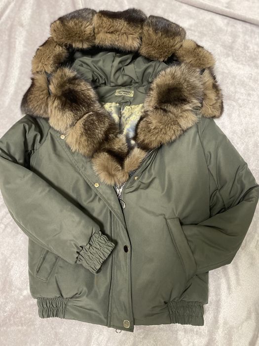 Бомбер зимний с отделкой из натурального меха