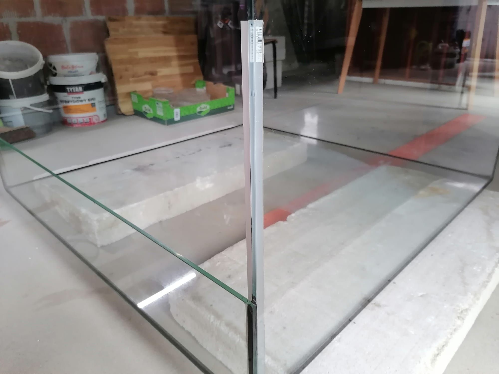 Akwaterrarium, akwarium