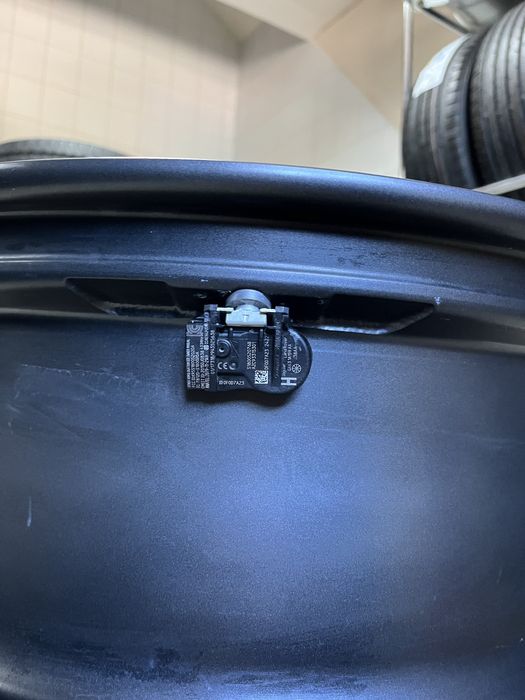 Новий комплект дисків LAND ROVER R21 5.108