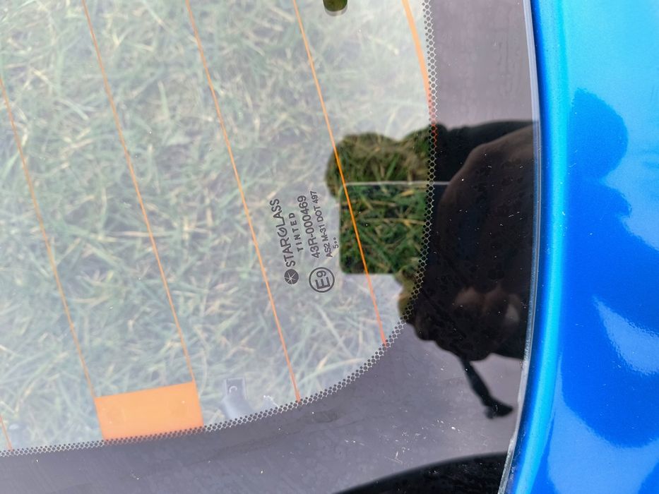 Klapa bagażnika tył, światło stop, wycieraczka, szyba Nissan Micra K13