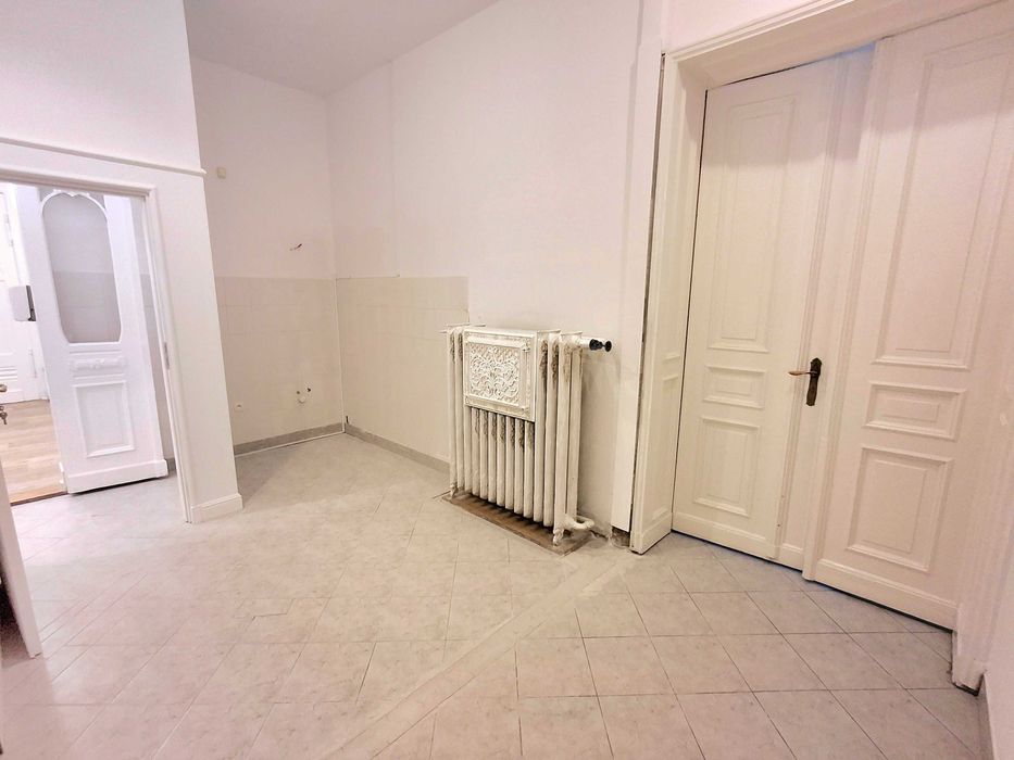 Lokal usługowy 52m2 Most Teatralny Roosevelta 10 - do wynajęcia.