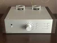 Przedwzmacniacz lampowy Pro-Ject tube box DS2 Euacaliptus