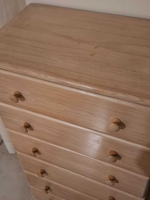 Cómoda/camiseiro de 6 gavetas em madeira de pinho maciça