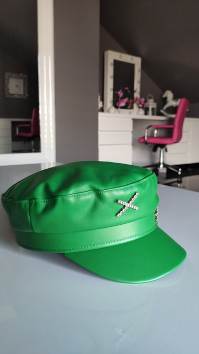 Kaszkiet eko skóra uni nowy