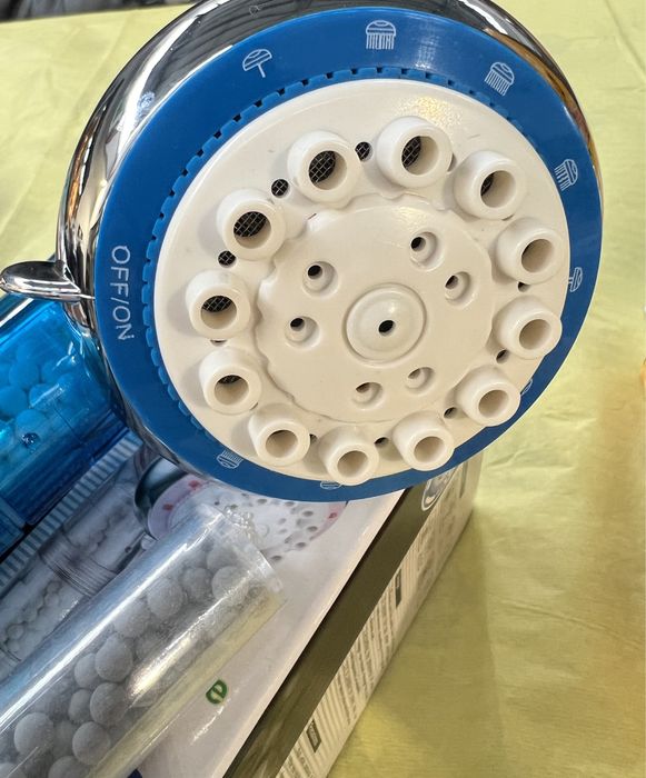 Sprzedam prysznic. Posiada 8 programów, wymienny filtr