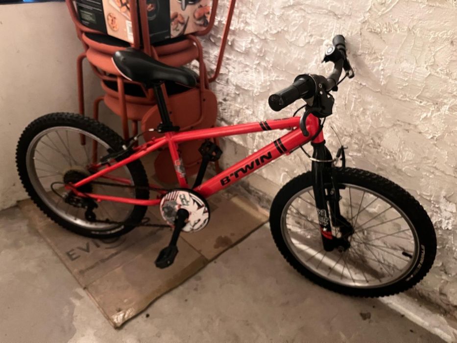 Rower BTWIN czerwony dla dziecka