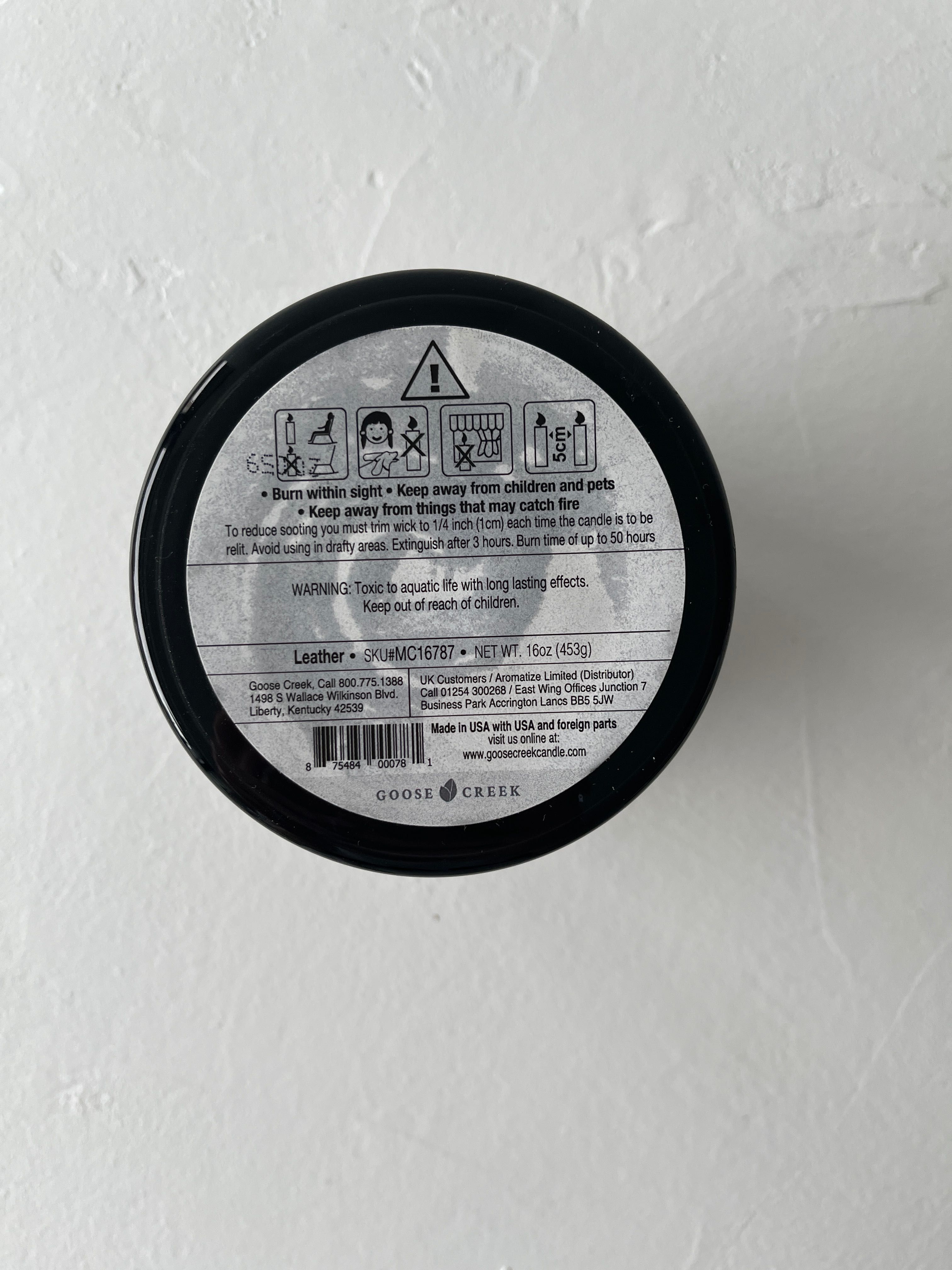 Goose Creek świeca zapachowa Leather 453g