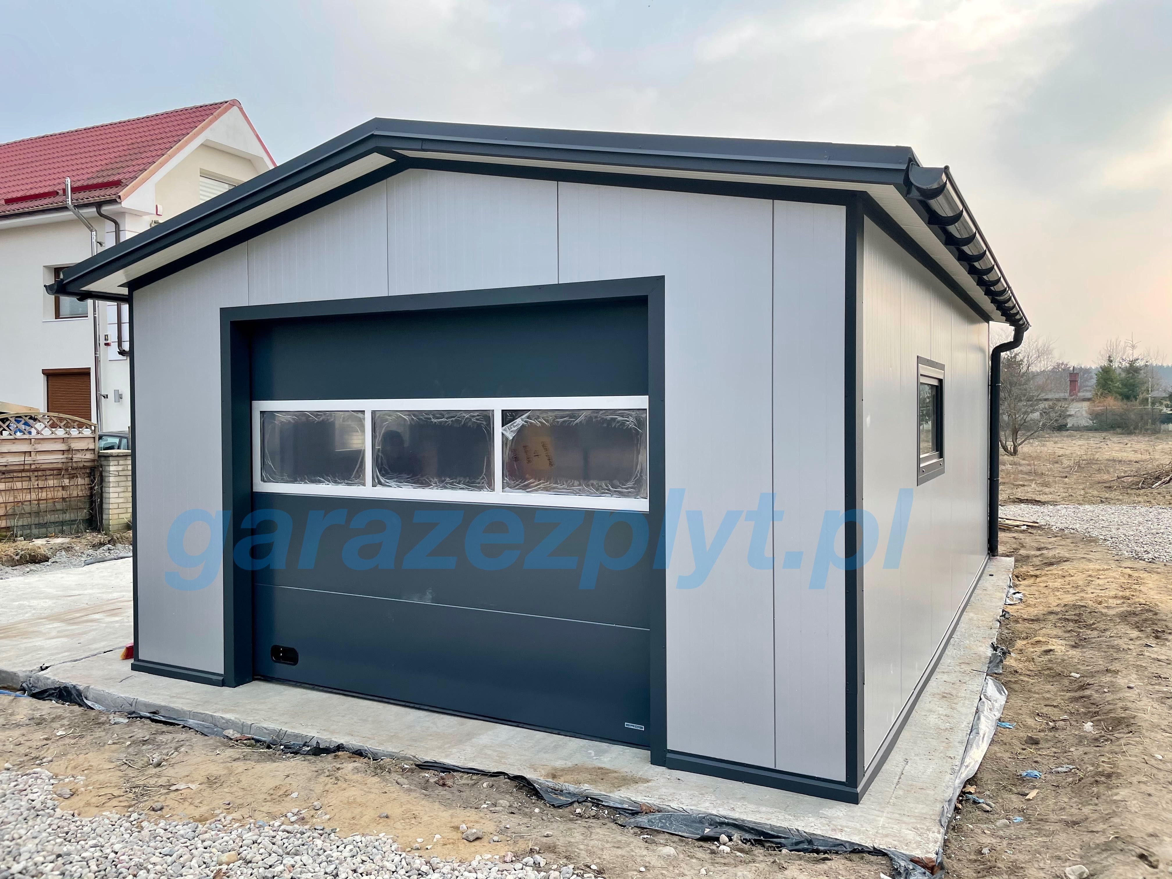 Garaż z płyt warstwowych do 35 m² – Dach dwuspadowy Montaż w cenie!