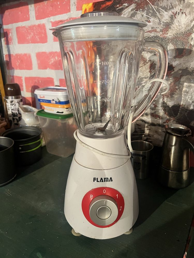 Блендер FLAMA 1200 ml