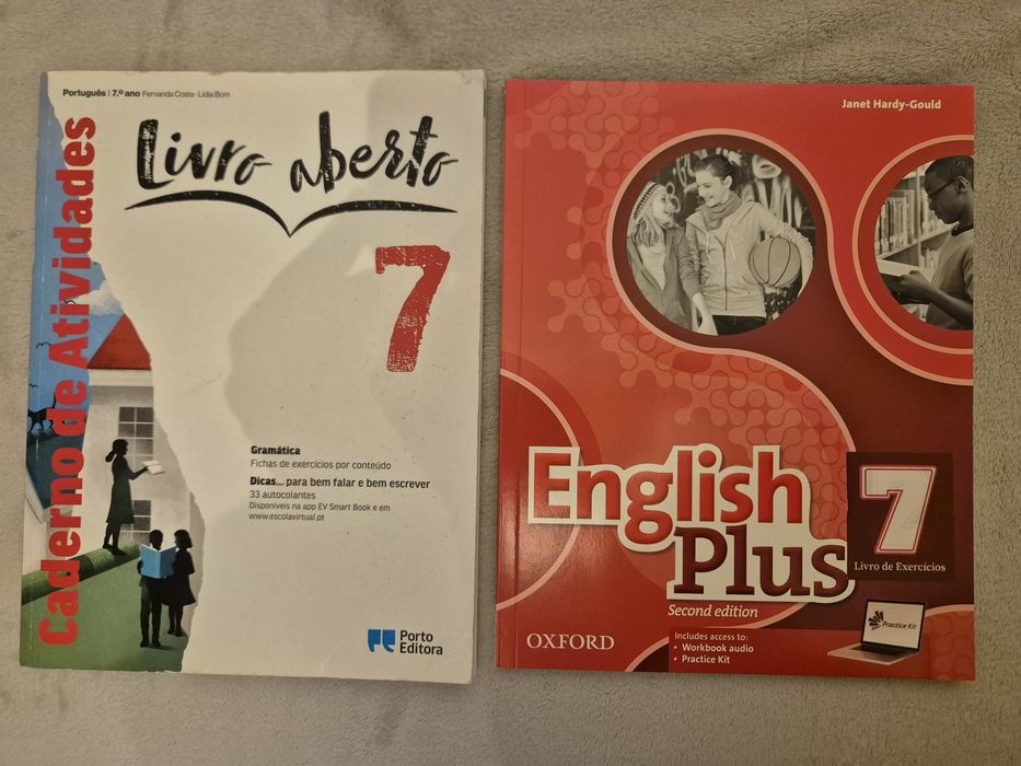 Livros de apoio escolar