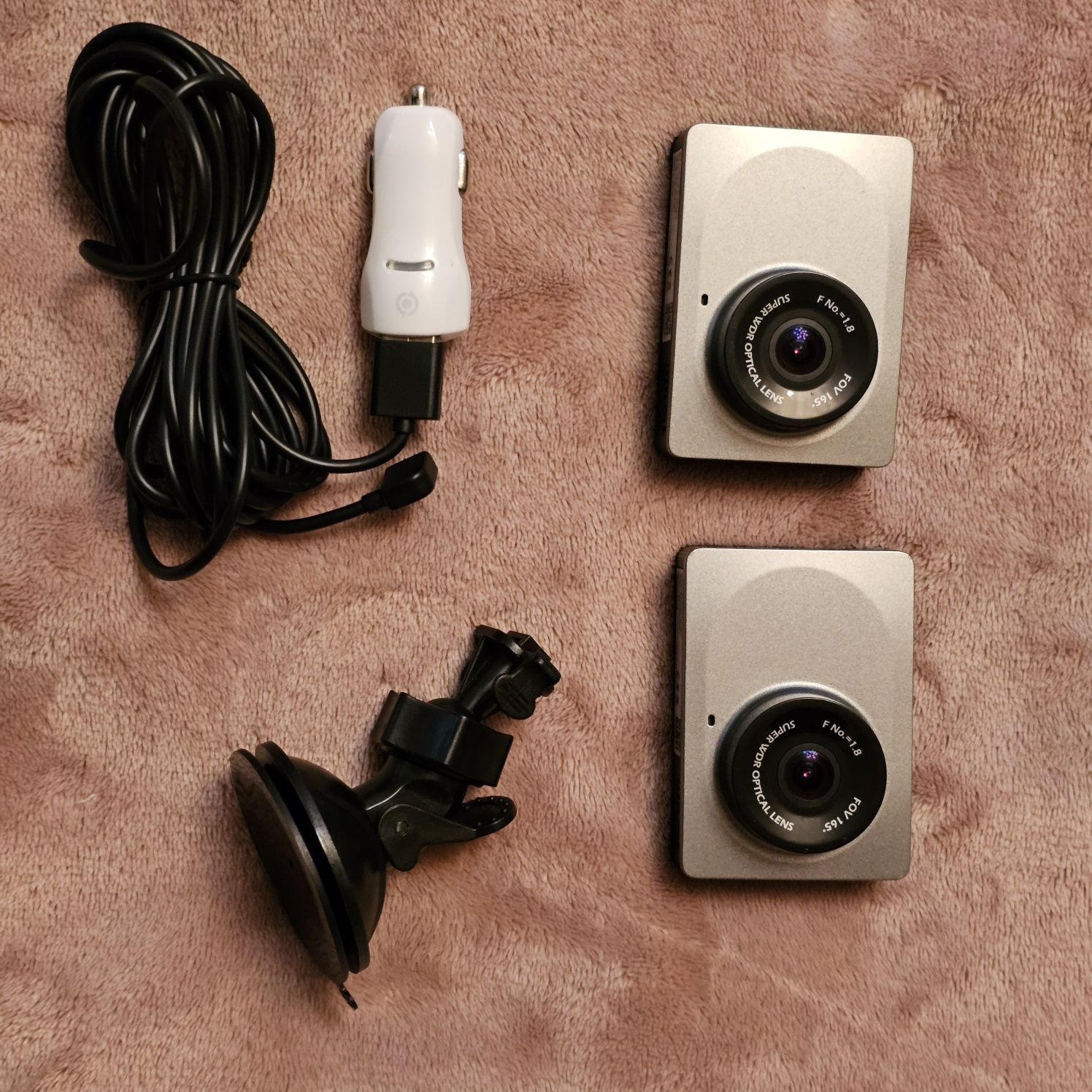 Відеореєстратори Xiaomi Yi Dash camera