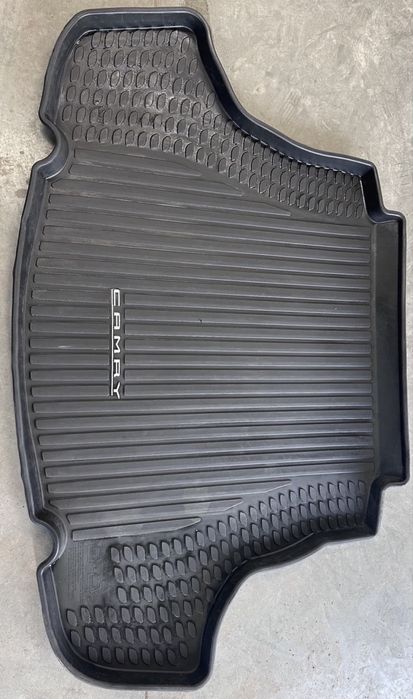 Oryginalna mata bagażnika Toyota CAMRY