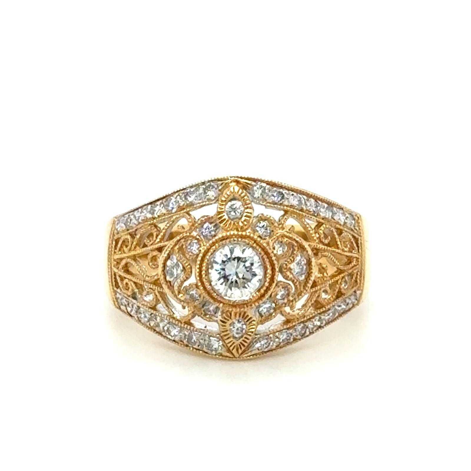 Vintage Majesty Ring - Anel