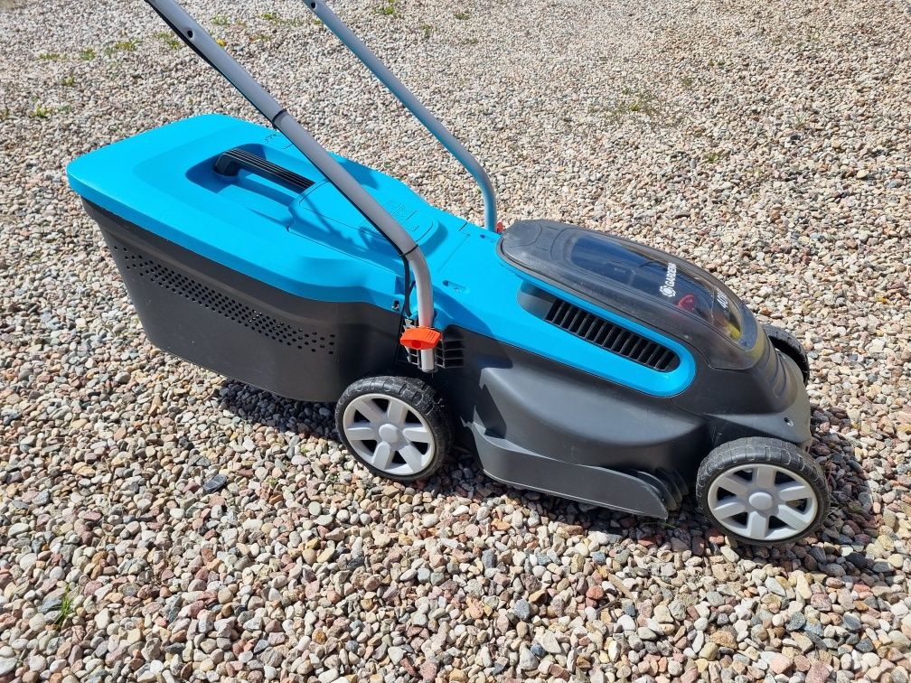 Kosiarka akumulatorowa Gardena PowerMax Li-40/32, 5033, aku 9842