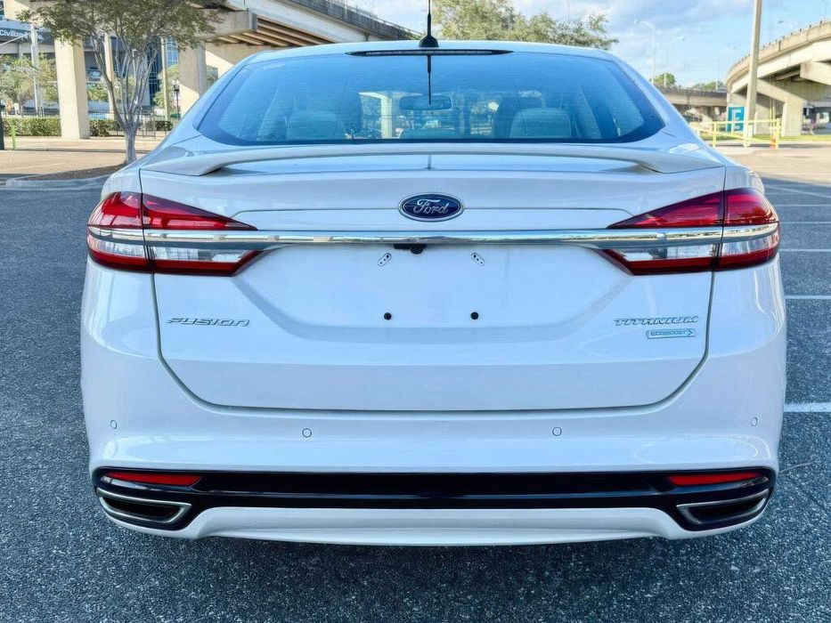 Ford Fusion Titanium      2017