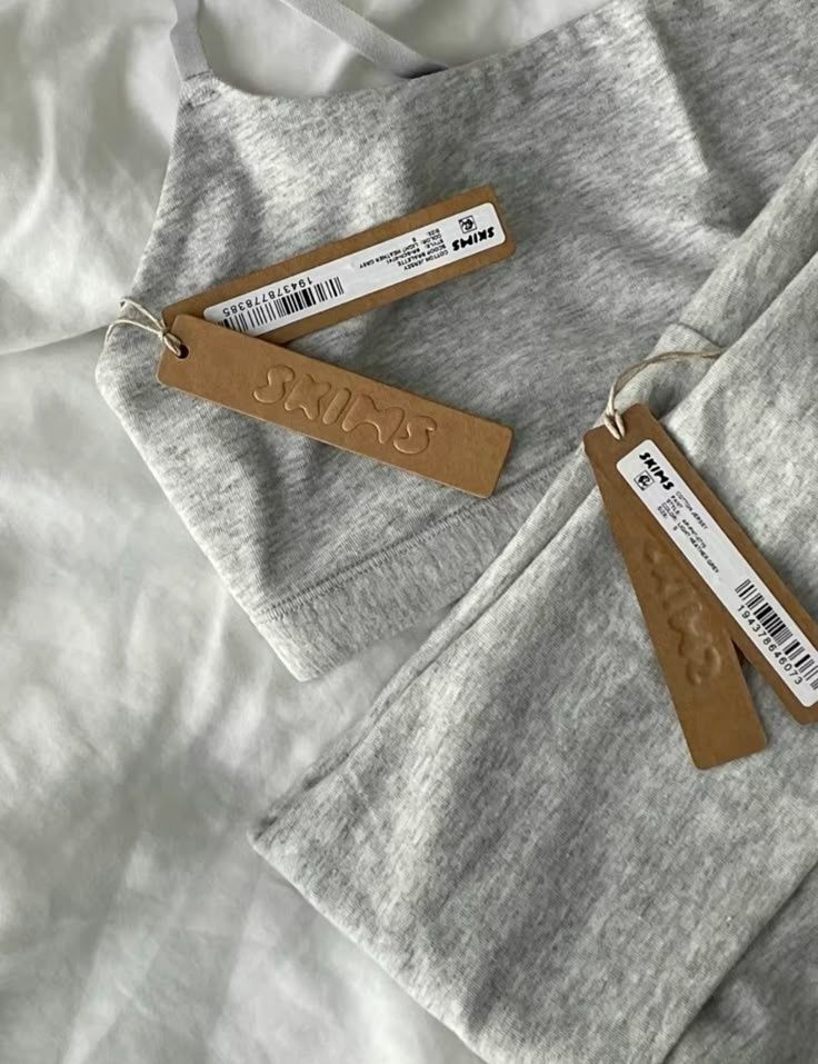Продам мішок речей нових з бірками лот zara mango