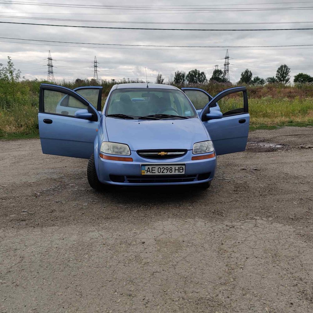 Продам Chevrolet Aveo в гарному робочому стані