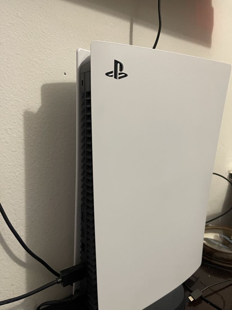 Обміняю ps5 digital на ігровий ПК або ноут
