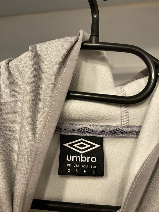 Bluza Umbro z Kapturem Sportowa Silkeborg, Szara tozmiar S
